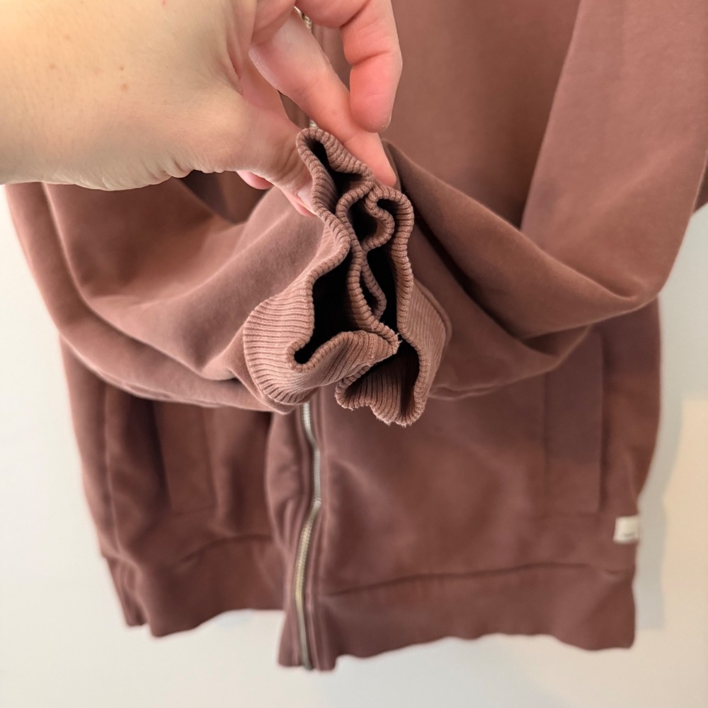 Vuori women's Restore Hoodie in Sedona Brown oversized size medium - Picture 7 of 11